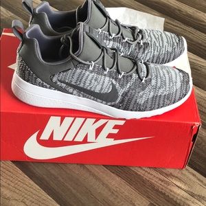 BRAND NEW/Never Worn Nike Women’s CK RACER Sneaker